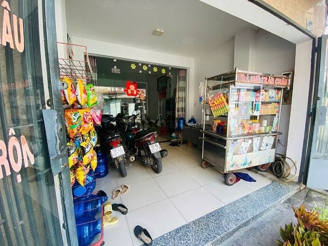 CHÍNH CHỦ CẦN BÁN GẤP NHÀ MẶT TIỀN ĐƯỜNG LỚN NGANG 4 X18,5 