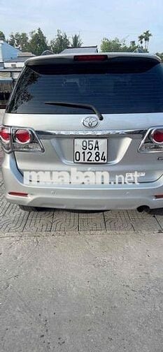 Toyota Fortuner 2014 2.5G 4x2 - 238000 km