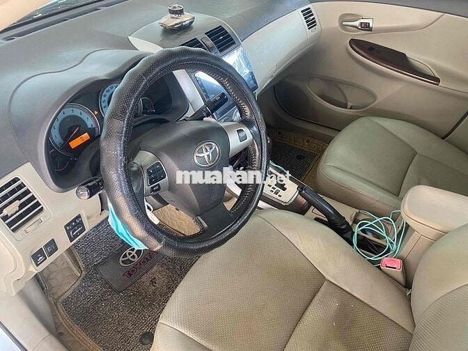 Toyota Corolla Altis 2011 2.0V -