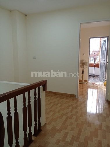 Cho thuê nhà riêng, mặt đường, đường thông