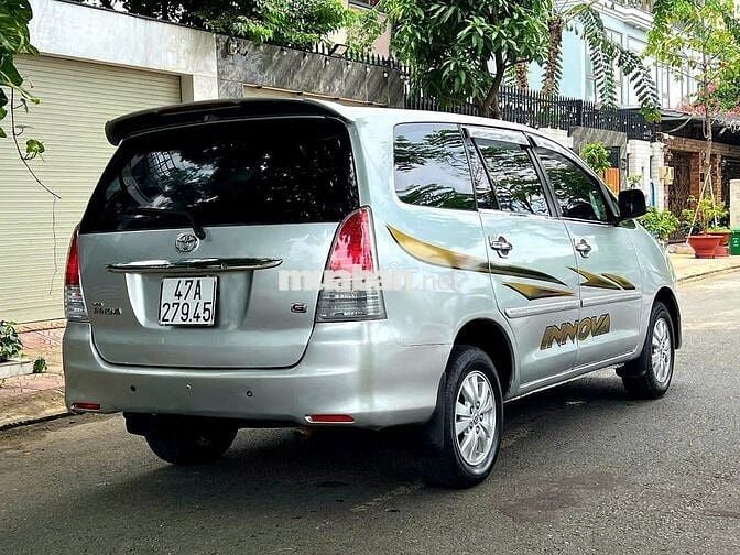 Toyota Innova 2010 G - Ghi bạc đẹp