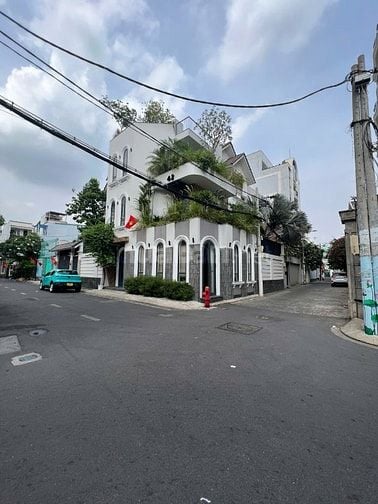 Cho thuê căn Góc 2MT Lam Sơn, P6, Bình Thạnh
