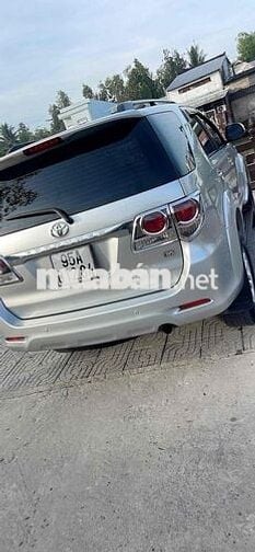 Toyota Fortuner 2014 2.5G 4x2 - 238000 km