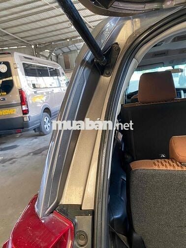 Toyota Innova 2017 2.0E - 170523 km