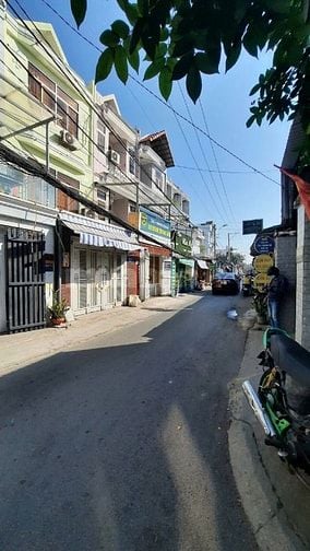 NHÀ 5 TẦNG HXH HUỲNH TẤN PHÁT - GẦN CHỢ PHÚ XUÂN. GIÁP PHÚ MỸ HƯNG Q7