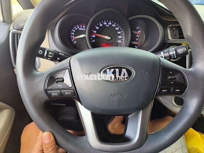 Kia Rio 2017 1.4 MT Sedan - 101143 km