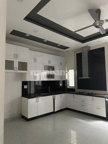 CHO THUÊ NNC MT ĐẶNG THUỲ TRÂM ĐỐI DIỆN ĐH VĂN LANG . P13. BT