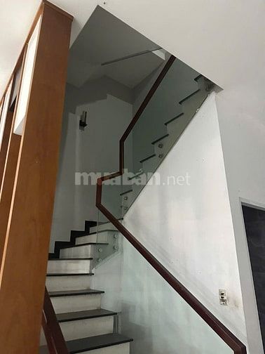 CHO THUÊ NNC MT ĐẶNG THUỲ TRÂM ĐỐI DIỆN ĐH VĂN LANG . P13. BT