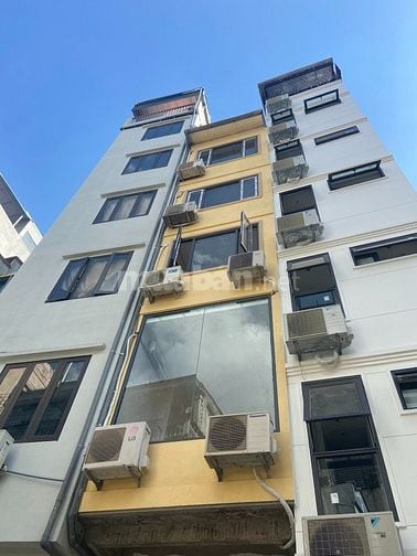 Cho thuê cả nhà 207A phố Thụy Khuê Tây Hồ 2 mặt phố, khu vực trung tâm