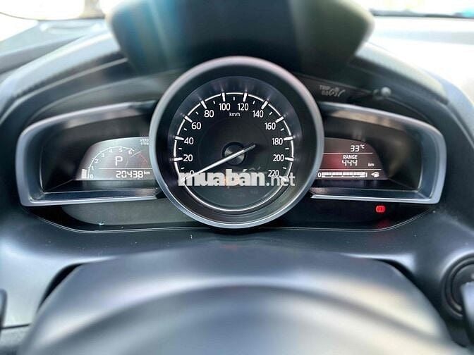 Mazda 2 2022 Luxury - 20000 km xe đẹp alo ngay