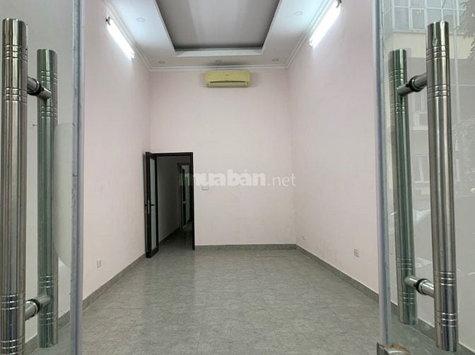 Cho thuê cả nhà 207A phố Thụy Khuê Tây Hồ 2 mặt phố, khu vực trung tâm