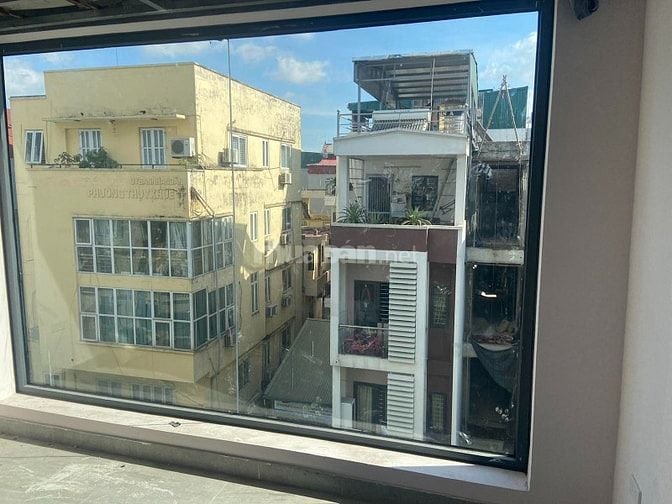Cho thuê cả nhà 207A phố Thụy Khuê Tây Hồ 2 mặt phố, khu vực trung tâm