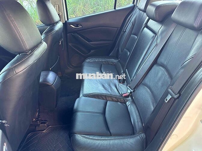 Mazda 3 2018 fl 1.5 AT Sedan - thắng tay điện tử