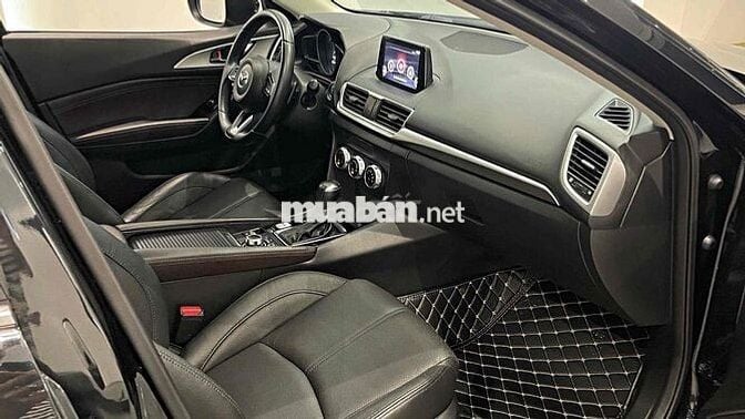 Mazda 3 2018 1.5 AT Sedan - 30000 km ***