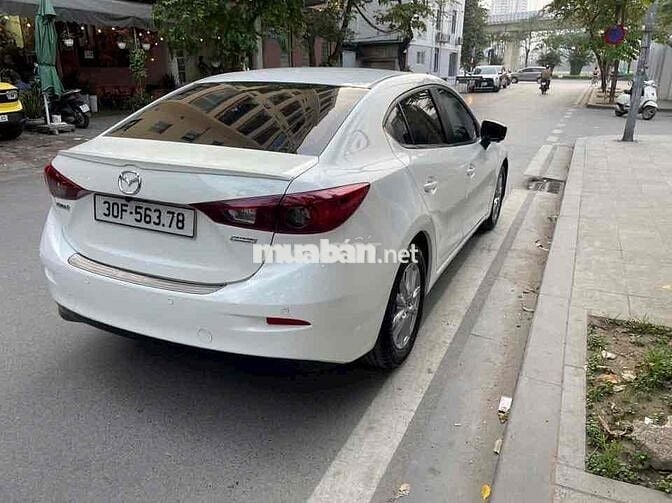 Mazda 3 2017 1.5 AT Sedan - 78000 km