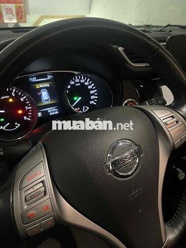 Nissan X trail 2017 2.5 SV 4WD - 82000 km