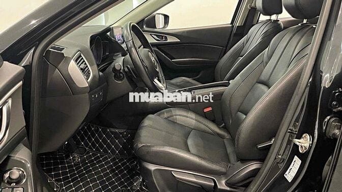 Mazda 3 2018 1.5 AT Sedan - 30000 km ***