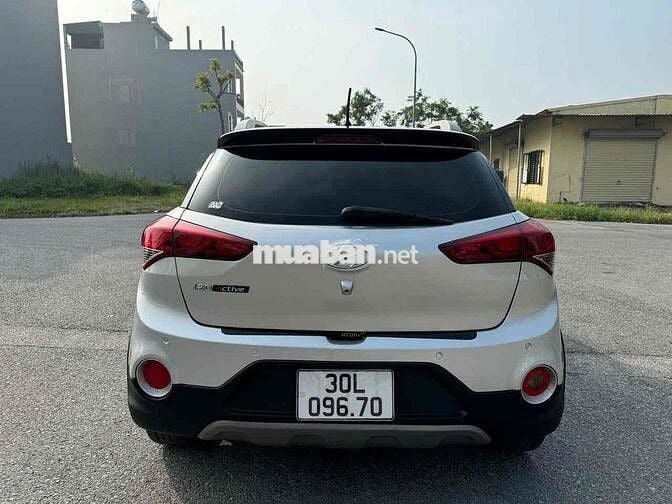 Hyundai i20 2015 Active 1.4 AT - 92000 km