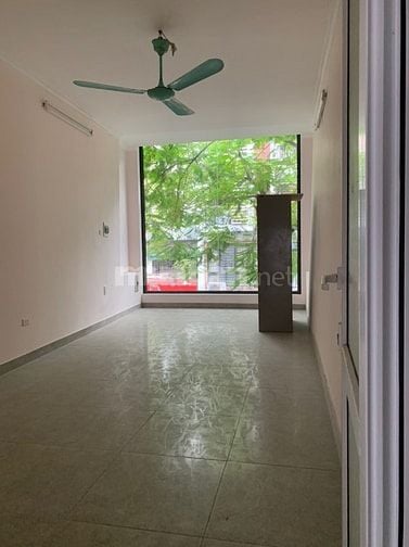 Cho thuê cả nhà 207A phố Thụy Khuê Tây Hồ 2 mặt phố, khu vực trung tâm