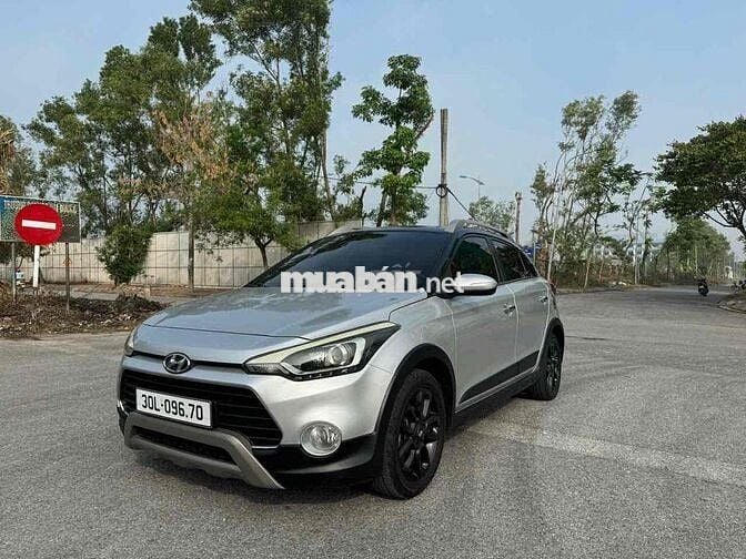 Hyundai i20 2015 Active 1.4 AT - 92000 km