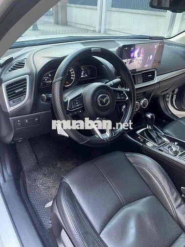 Mazda 3 2017 1.5 AT Sedan - 78000 km