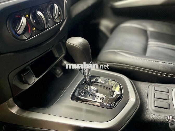 Nissan Navara 2023 EL  1 chủ chạy zin 1,8 vạn