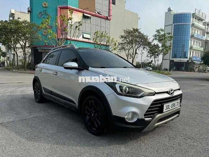 Hyundai i20 2015 Active 1.4 AT - 92000 km