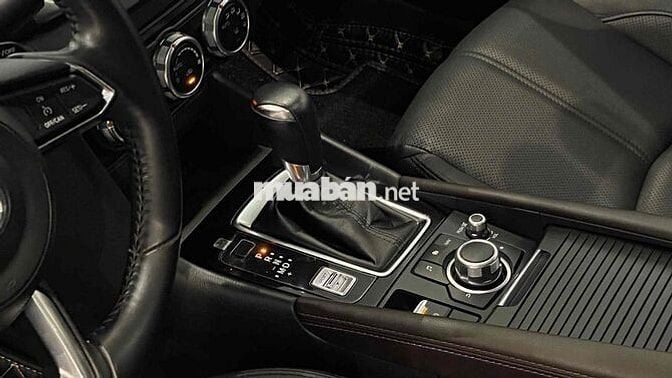 Mazda 3 2018 1.5 AT Sedan - 30000 km ***