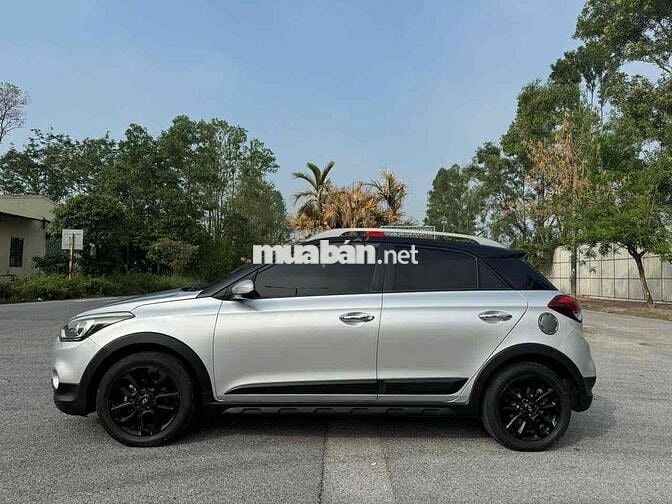 Hyundai i20 2015 Active 1.4 AT - 92000 km