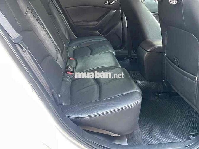 Mazda 3 2017 1.5 AT Sedan - 78000 km