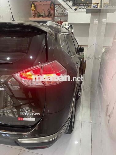 Nissan X trail 2017 2.5 SV 4WD - 82000 km