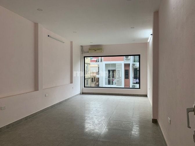 Cho thuê cả nhà 207A phố Thụy Khuê Tây Hồ 2 mặt phố, khu vực trung tâm