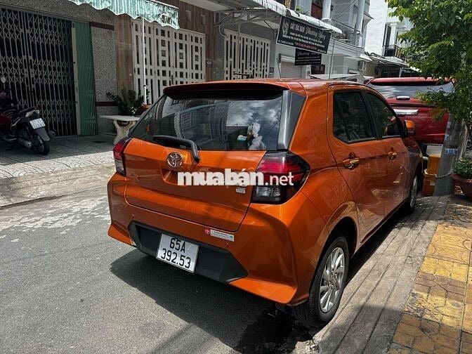 Toyota Wigo 2023 1.2G CVT - 12000 km
