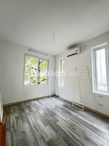 Chính chủ cần bán nhà mới Mỹ Đình. 60M2, Lô góc , ngõ thông, tiện KD