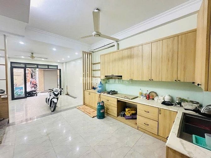 Chính chủ cần bán nhà mới Mỹ Đình. 60M2, Lô góc , ngõ thông, tiện KD