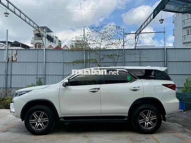 Toyota Fortuner 2.4G 12/2020 Số Sàn, đẹp zin 100%