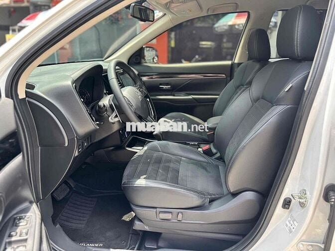 Mitsubishi Outlander 2023 2.0 CVT - 28000 km