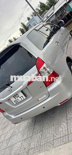 Toyota Innova 2014 E - 156000 km