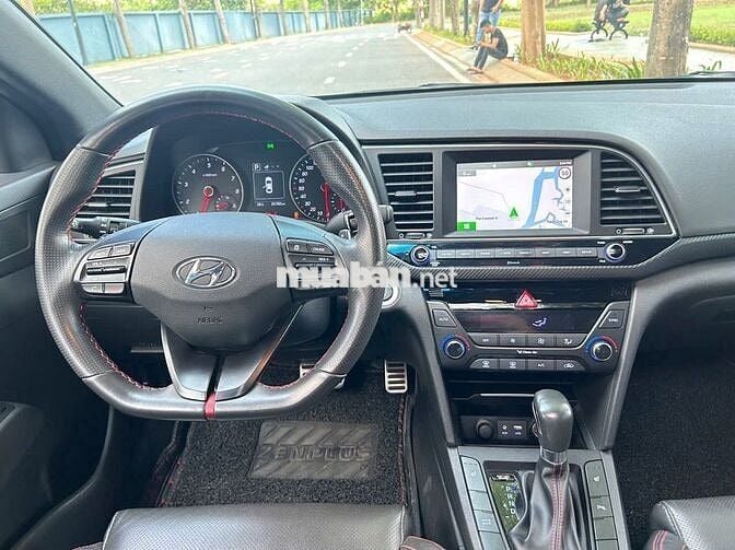Hyundai Elantra 1.6L Sport 2018, Đi 25.000km 1 Chủ