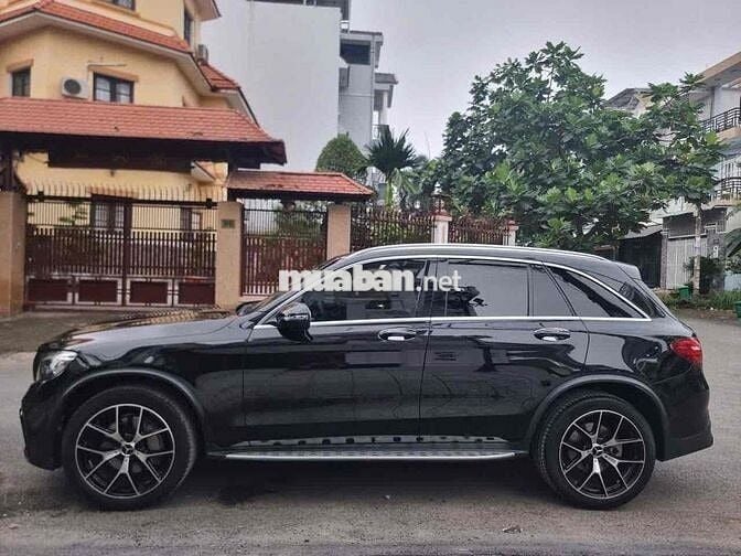 GLC250 4matic Đen/Nâu 1 chủ 33.000miles ZIN 1 chủ