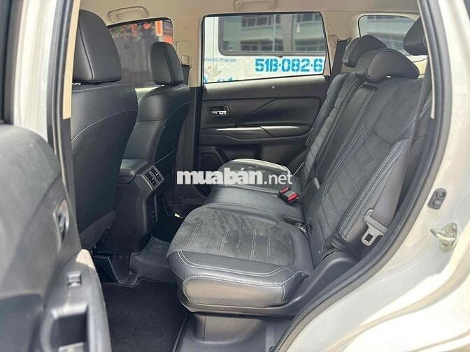Mitsubishi Outlander 2023 2.0 CVT - 28000 km