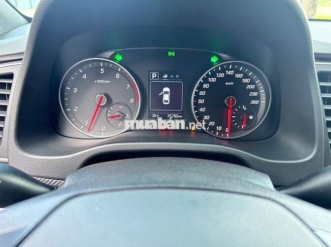 Hyundai Elantra 1.6L Sport 2018, Đi 25.000km 1 Chủ
