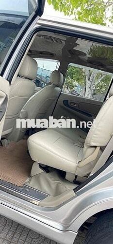 Toyota Innova 2014 E - 156000 km