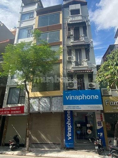 Cho thuê cả nhà 207A phố Thụy Khuê Tây Hồ 2 mặt phố, khu vực trung tâm