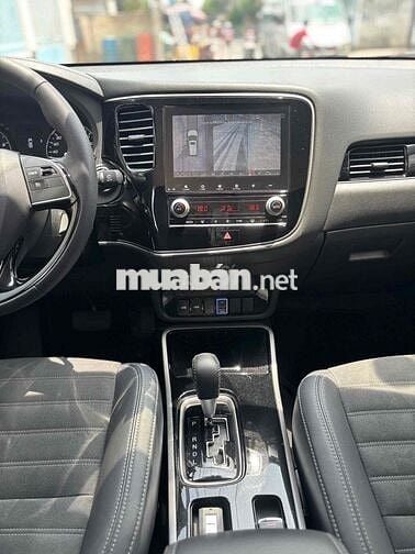Mitsubishi Outlander 2023 2.0 CVT - 28000 km