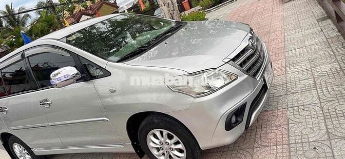 Toyota Innova 2014 E - 156000 km