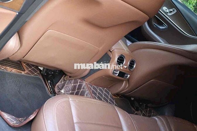 Mercedes Benz 2017 E200 103000 k