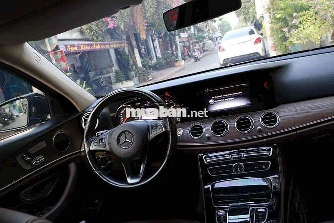 Mercedes Benz 2017 E200 103000 k