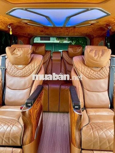 Ford Tourneo DR CAR -37.000km mới tinh