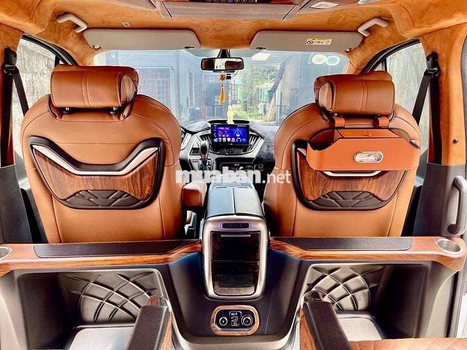 Ford Tourneo DR CAR -37.000km mới tinh